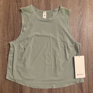 New with tags Lululemon sculpt cropped tank, size 6, green. Light green. PLMC.
